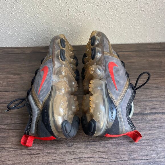 Nike Air Vapormax 2019 Black Metallic Gold Running CU4872 001 Womens Size 8.5 - Picture 4 of 7
